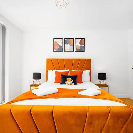 Luxury City Centre 5 Bed House With En-Suite, Bbq, On-Site Parking By Azura Nights Birmingham Exterior photo