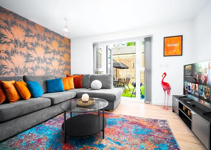 Luxury City Centre 5 Bed House With En-Suite, Bbq, On-Site Parking By Azura Nights