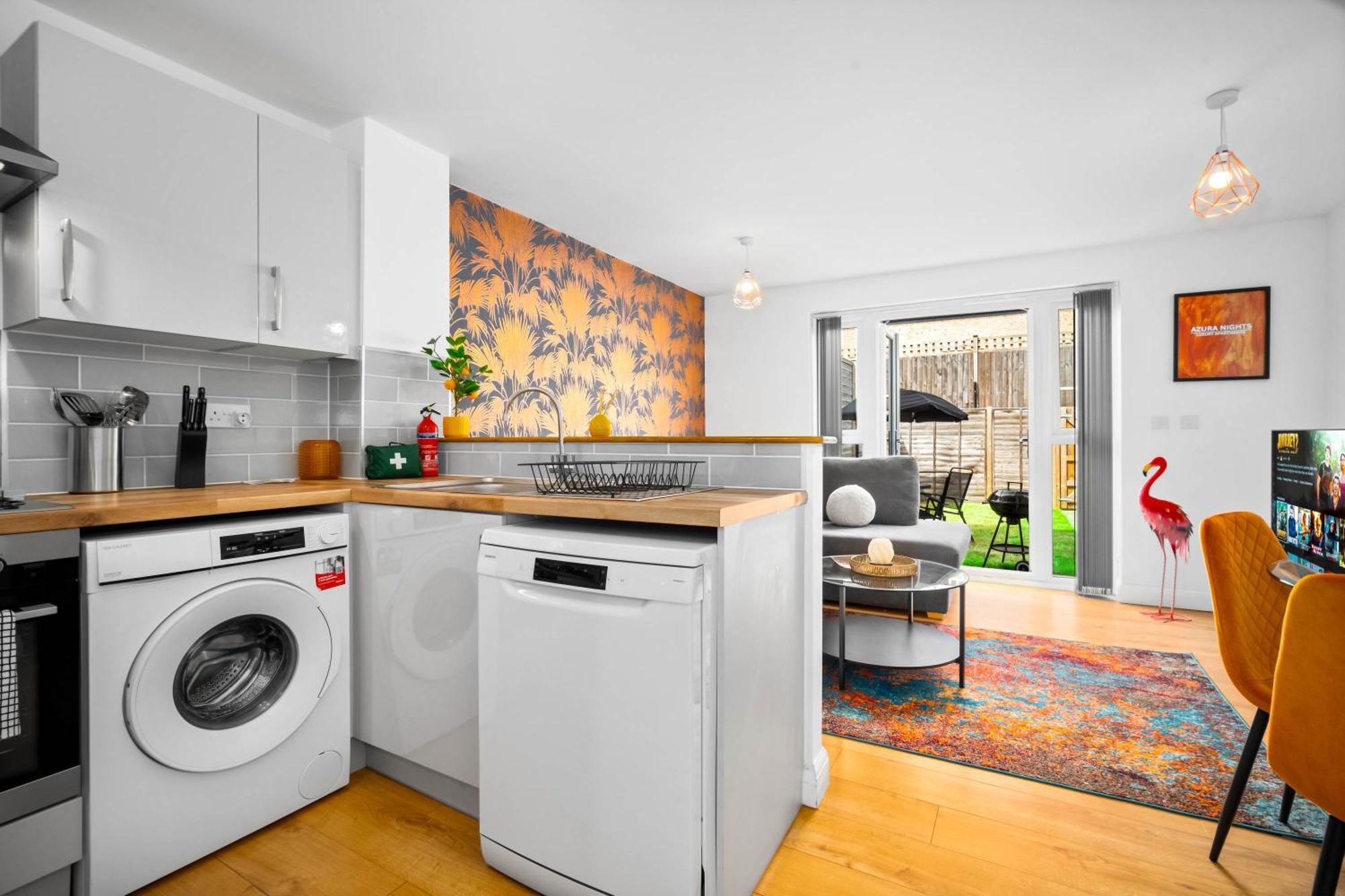 Apartment Luxury Centre 5 Bed House With En-suite, Bbq, On-site Parking By Azura Nights Birmingham