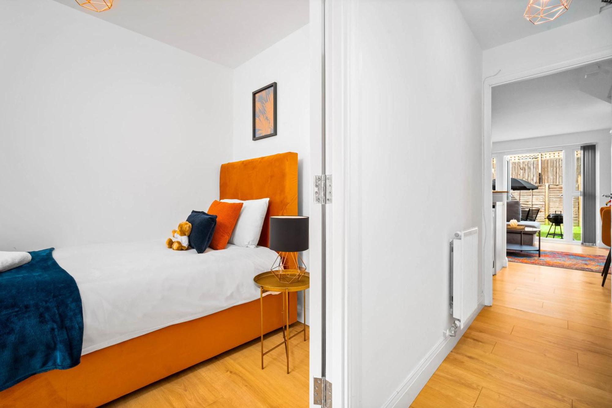 Luxury Centre 5 Bed House With En-suite, Bbq, On-site Parking By Azura Nights Birmingham